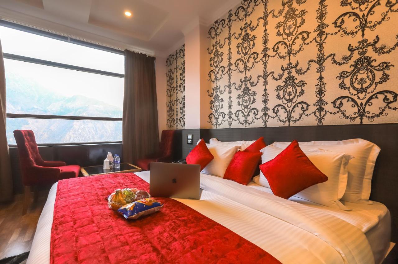 Hotel Holiday Hill, Near Mall Road, Mcleodganj# Parking#Restaurant Dharamsala Zewnętrze zdjęcie